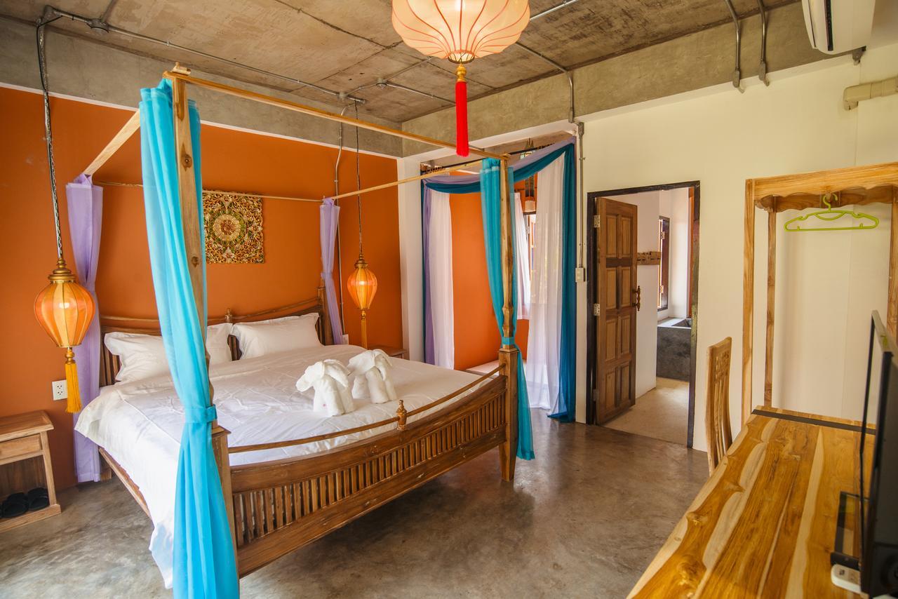 Garden Yard Inn Chiangmai Csiangmaj Kültér fotó